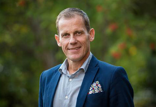 GÄSTFÖRELÄSARE OCH GÄSTBLOGGARE